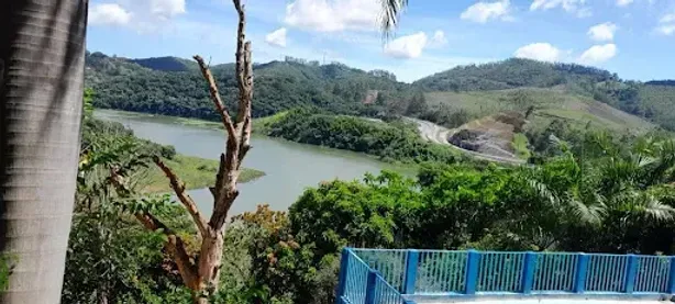 Fazenda/Sítio com 5 Quartos à venda, 450m² no , Paraibuna