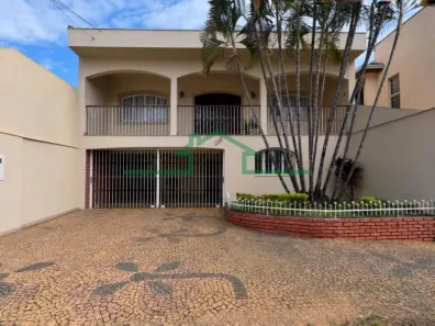 Sobrado com 3 Quartos para alugar, 330m² no Centro, Piracicaba