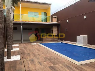 Casa com 3 Quartos à venda, 190m² no Jardim Europa, Uberlândia