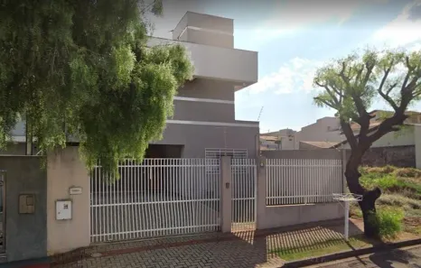 Casa com 4 Quartos à venda, 266m² no Coliseu, Londrina