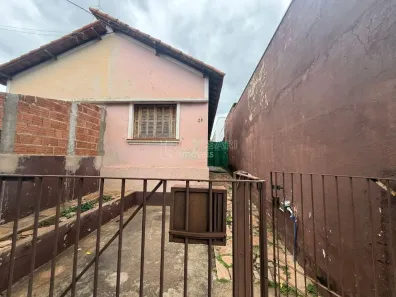 Casa com 2 Quartos à venda, 86m² no Centro, Araraquara