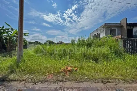 Lote/Terreno à venda, 254m² no Jardim Imperador, Peruíbe