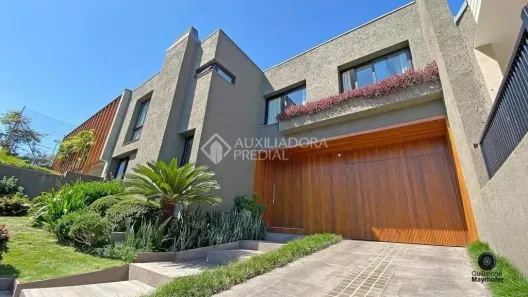 Casa com 3 Quartos à venda, 480m² no Três Figueiras, Porto Alegre