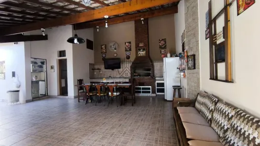 Casa com 3 Quartos à venda, 200m² no Vila Aparecida, Taubaté