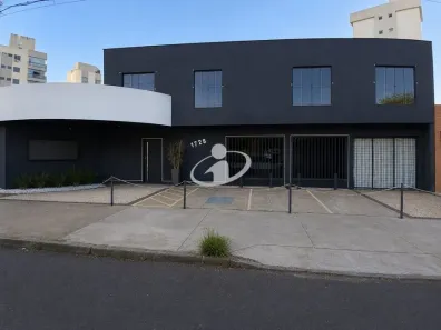 Ponto Comercial para alugar, 323m² no Saraiva, Uberlândia