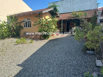Casa com 1 Quarto à venda, 40m² no Adhemar Garcia, Joinville