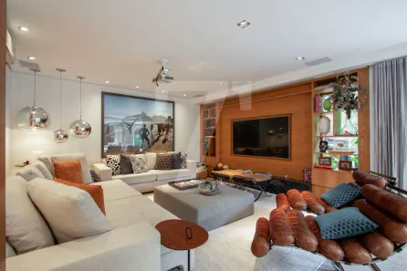 Casa de Condomínio com 4 Quartos à venda, 560m² no Vila Madalena, São Paulo