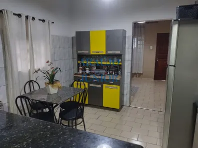 Casa com 4 Quartos à venda, 320m² no Vila Santa Maria, Americana