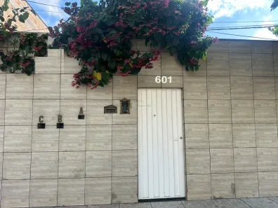Casa com 3 Quartos à venda, 250m² no Petrolândia, Contagem