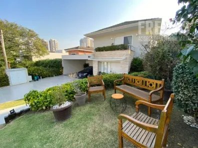 Casa de Condomínio com 3 Quartos para alugar, 490m² no Alphaville, Santana de Parnaíba