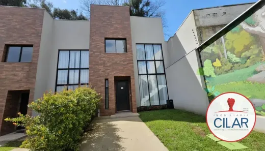 Sobrado com 2 Quartos para alugar, 79m² no Campina do Siqueira, Curitiba
