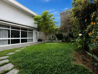 Casa com 4 Quartos à venda, 343m² no Vila Madalena, São Paulo