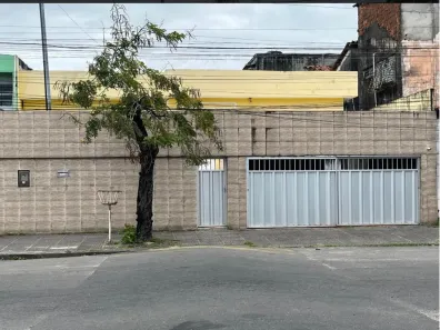 Casa com 3 Quartos à venda, 180m² no Cajueiro, Recife