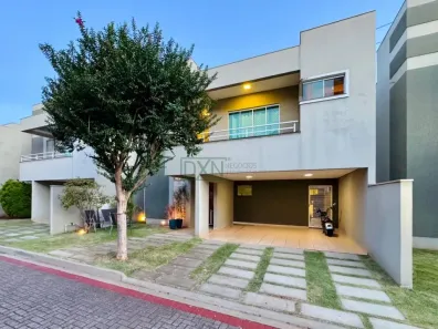 Casa de Condomínio com 3 Quartos à venda, 200m² no Vila Santana, Cambé
