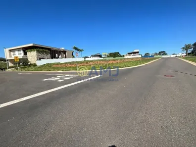 Lote/Terreno à venda, 961m² no Parque Cidade, Goiânia