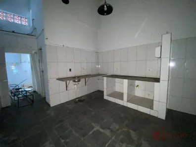 Ponto Comercial para alugar, 300m² no Centro, Taubaté