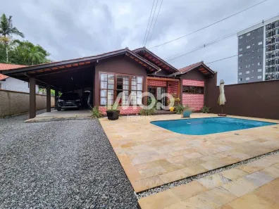 Casa com 2 Quartos à venda, 153m² no Rau, Jaraguá do Sul