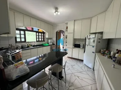 Casa com 3 Quartos à venda, 238m² no City Bussocaba, Osasco