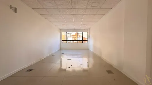 Sala Comercial para alugar, 37m² no Itacorubi, Florianópolis