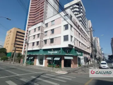 Sala Comercial para alugar, 74m² no Centro, Curitiba