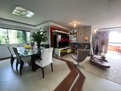 Sobrado com 5 Quartos à venda, 340m² no Caraguatá, Mairiporã