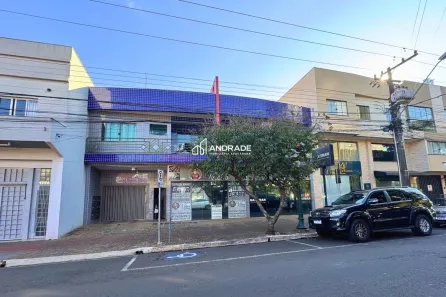 Apartamento com 2 Quartos para alugar, 80m² no Centro, Apucarana
