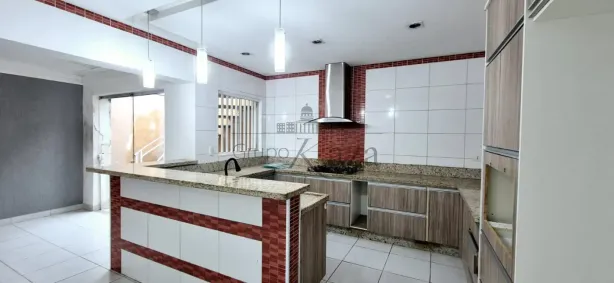 Imóvel Comercial com 3 Quartos à venda, 228m² no Parque Industrial, São José dos Campos