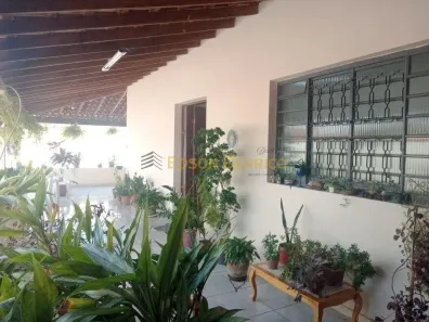 Casa com 3 Quartos à venda, 456m² no Vila Suiça, Pindamonhangaba