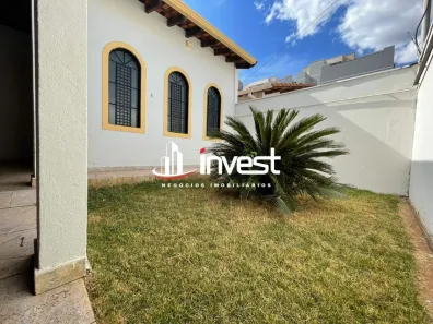 Casa com 2 Quartos à venda, 187m² no Santa Maria, Uberaba