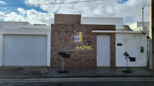 Casa com 3 Quartos à venda, 120m² no Felícia, Vitória da Conquista