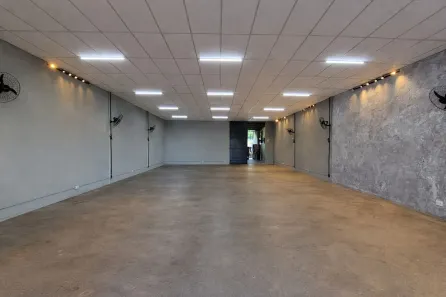 Imóvel Comercial com 1 Quarto para alugar, 250m² no Igapó, Londrina