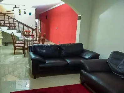 Casa com 3 Quartos à venda, 170m² no Vila Nova Carolina, São Paulo