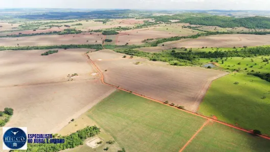 Lote/Terreno à venda, 113m² no Centro, Palmeiras de Goiás