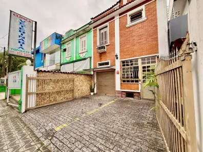 Imóvel Comercial com 4 Quartos para alugar, 240m² no Vila Belmiro, Santos