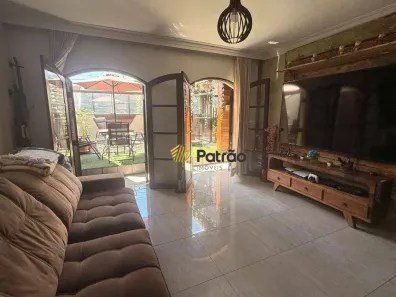 Sobrado com 3 Quartos à venda, 220m² no Nova Petrópolis, São Bernardo do Campo