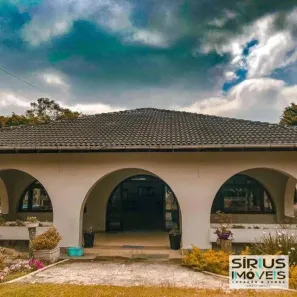 Fazenda/Sítio com 8 Quartos à venda, 1800m² no Centro, Araucária