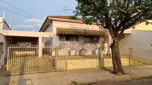 Casa com 3 Quartos à venda, 258m² no Jardim Santa Lúcia, Araraquara