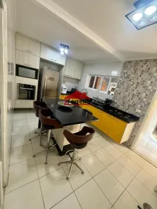 Sobrado com 3 Quartos para alugar, 200m² no Água Fria, São Paulo