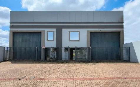Galpão/Depósito/Armazém para alugar, 293m² no Portal de Versalhes 1, Londrina
