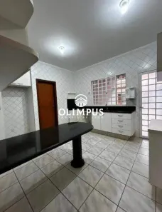 Casa com 3 Quartos para alugar, 280m² no Morada da Colina, Uberlândia