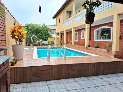 Casa com 3 Quartos à venda, 237m² no Jardim Casablanca, Peruíbe