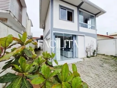 Casa com 3 Quartos para alugar, 150m² no Campeche, Florianópolis