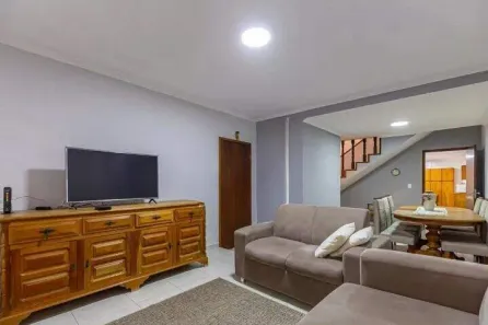 Sobrado com 2 Quartos à venda, 186m² no Pinheirinho, Santo André