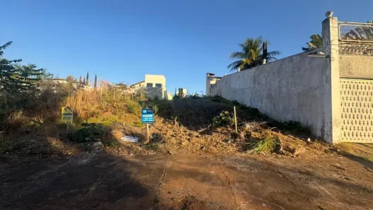 Lote/Terreno à venda, 490m² no Jardim Inconfidência, Uberlândia