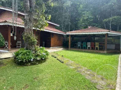 Casa com 4 Quartos à venda, 420m² no Centro, Embu-Guaçu