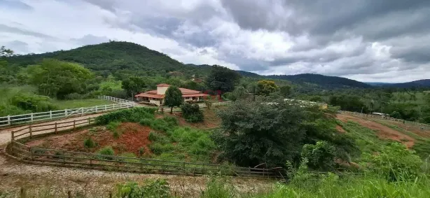 Fazenda/Sítio com 4 Quartos à venda, 13m² no , Taquaraçu de Minas
