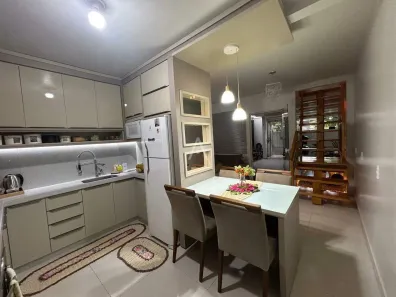 Sobrado com 4 Quartos para alugar, 159m² no Interlagos, Cascavel