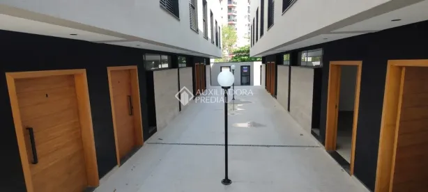 Casa de Condomínio com 3 Quartos à venda, 90m² no Jardim Las Palmas, Guarujá