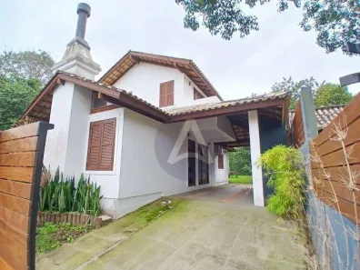 Casa com 3 Quartos para alugar, 145m² no Rio Tavares, Florianópolis