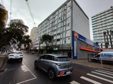 Apartamento com 1 Quarto para alugar, 31m² no Centro, Curitiba